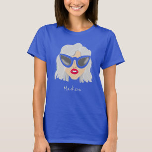 Coole grauhaarige Frau mit BrillenIndividuelle Nam T-Shirt