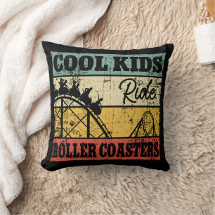 Coole Kinder fahren Achterbahn Lustige Achterbahn Kissen