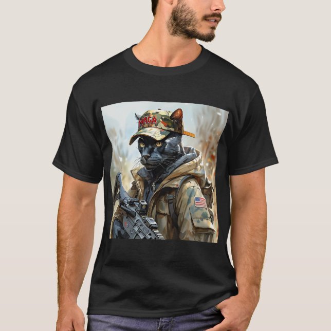 Coole MAGA-Katze mit Gun & Camouflage BLACK PANTHE T-Shirt (Vorderseite)