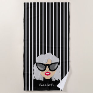 Coole Oma-Frau mit Brille-Individuelle Name Strandtuch