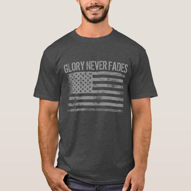 Coole patriotische Herrlichkeit verblasst nie und  T-Shirt (Vorderseite)