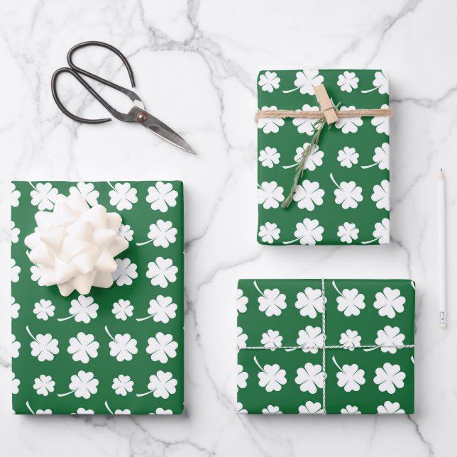 Coole Saint Patrick's Day gekachelte Kleeblätter Geschenkpapier Set (Vorderseite)