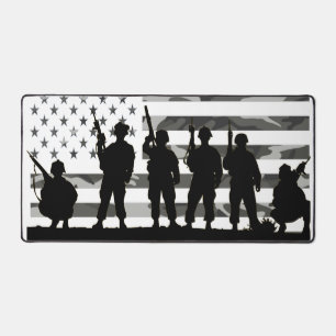 Coole Schwarz-Weiß-Camouflage Amerikanischer Flagg Schreibtischunterlage
