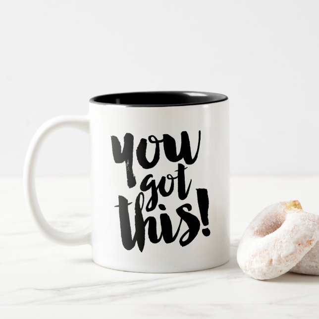 Coole Schwarz-weiße Tassen-Zitat-Motivation got Zweifarbige Tasse (Mit Donut)