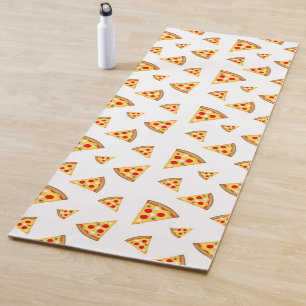 Coole und lustige Pizzaschnitte auf Weiß Yogamatte
