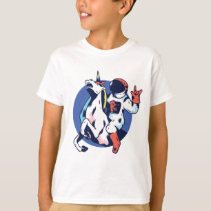 Cooler Astronaut reitet auf einem Einhorn und mach T-Shirt
