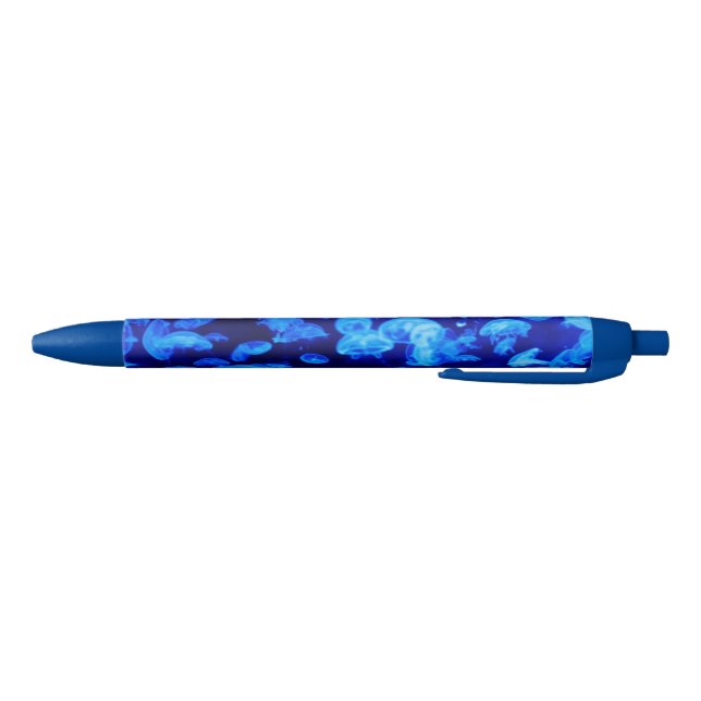 Cooler Blaue Qualle aus Electric in Deep Blue Sea Kugelschreiber (Unterseite)
