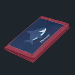 Cooler blauer lächelnder Haifisch Trifold Geldbörse<br><div class="desc">Illustrationsentwurf des blauen Haifischs des Spaßes,  der mit dem Namen oder einer kundenspezifischen Mitteilung Ihr Kindes personalisiert sein kann.</div>