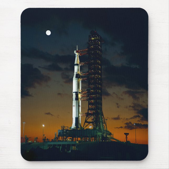 Cooler bunter Apollo-Mond-Auftrag am Launchpad Mousepad (Vorne)