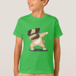 Cooler Dabbing Mops mit Sonnenbrille Shirt<br><div class="desc">Mops Liebe versuchen auch,  und dieser kleine Kerl Felsen es! Ein originelles Design mit einem coolen kleinen Mops,  der eine Sonnenbrille trägt.</div>