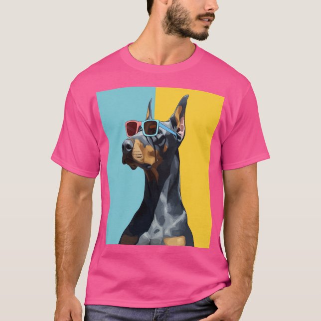 Cooler Dobermann mit Sonnenbrille T-Shirt (Vorderseite)
