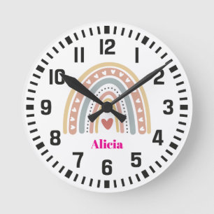 Cooler Individuelle Name Boho Rainbow and Heart Runde Wanduhr