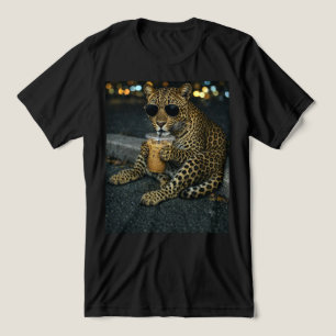 Cooler Leopard mit Sonnenbrille Eiskaffee  Tri-Blend Shirt