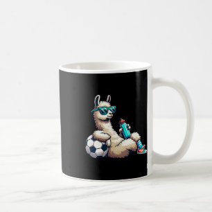 Cooler Llama-Fußballspieler mit Sonnenbrille und W Kaffeetasse