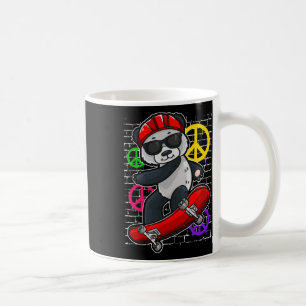 Cooler Panda Bär auf einem Skateboard Kaffeetasse