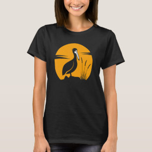 Cooler Pelikan-Vogel am Sonnenuntergang für Männer T-Shirt