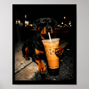Cooler Rottweiler trinkt eisgekühlten Kaffee lusti Poster