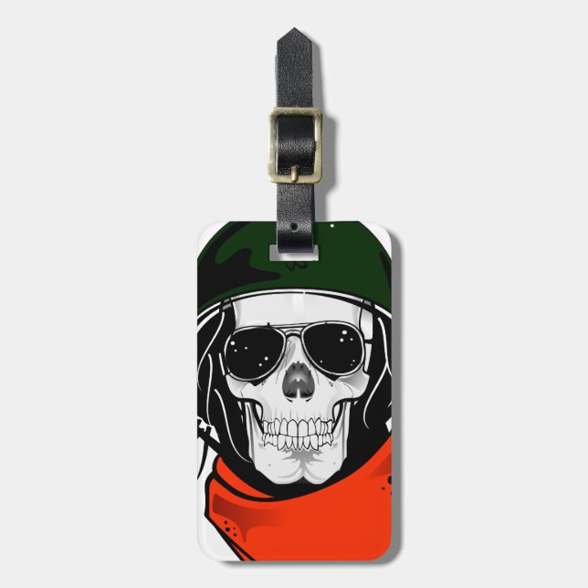 cooler Schädel mit Sonnenbrillen und Sturzhelm Gepäckanhänger (Vorderseite vertikal)