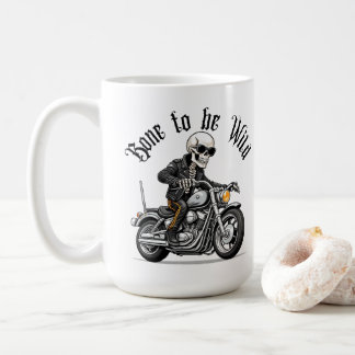 Cooler Skelettknochen für Wildfahrten mit einem Mo Kaffeetasse