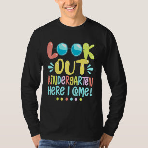 Cooler Student schauen Kindergarten hier ich komme T-Shirt