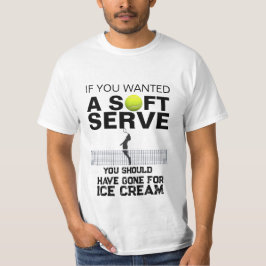 Cooler Tennis-Neuartiger Tennisspieler, wenn er ge T-Shirt