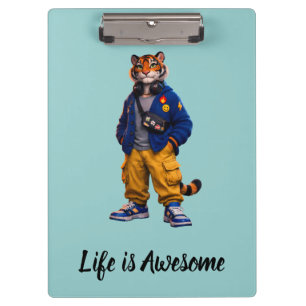 Cooler Tiger in Streetwear-Kunst - Urbaner Stil Ti Klemmbrett
