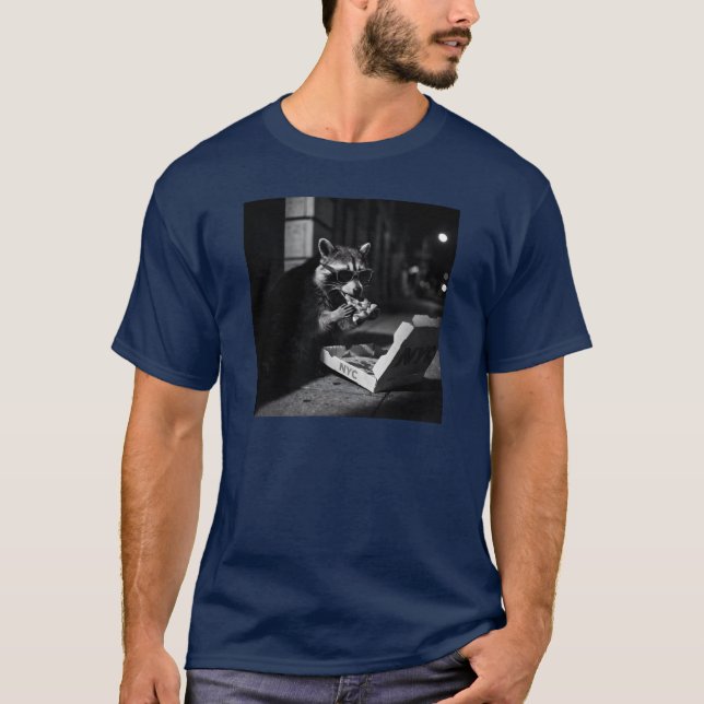 Cooler Waschbär isst Pizza  T-Shirt (Vorderseite)