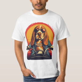 Cooles Basset-Hundbiker bei Sonnenuntergang T-Shirt