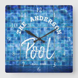 Cooles blaues Schwimmbad Familienname La Quadratische Wanduhr