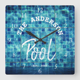 Cooles blaues Schwimmbad Familienname La Quadratische Wanduhr