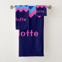 Cooles blaurosa Zickzack Monogramm Badetuch Set