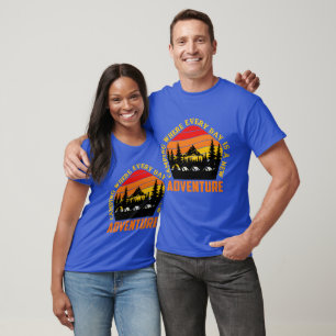 Cooles Camping Abenteuer Wortart T-Shirt
