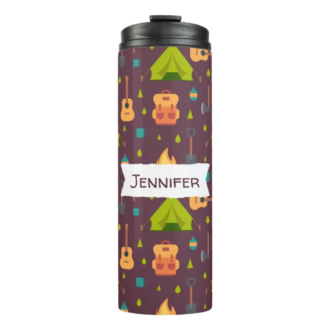 Cooles Camping Design Outdoorsy-Muster Thermosbecher (Vorderseite)