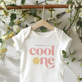 Cooles erhabenes Mädchen Baby Strampler