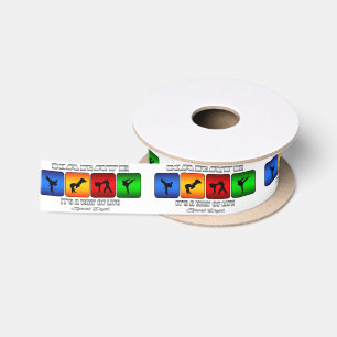 Cooles Karate ist es eine Lebensart Satinband