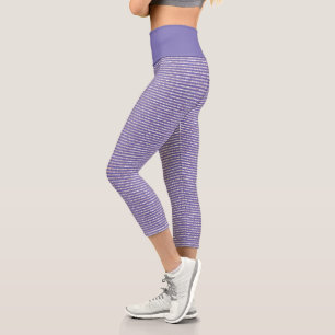 Cooles Lavendel-Lilac-dünnes, horizontales Streif Capri Leggings