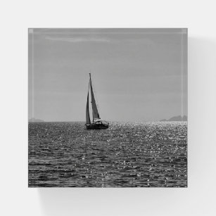 Cooles modernes Foto von Segelbooten im Sommer Briefbeschwerer