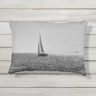Cooles modernes Foto von Segelbooten im Sommer Kissen Für Draußen