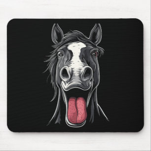 Cooles Pferd mit Zungenpferden auf dem Pferd Mousepad