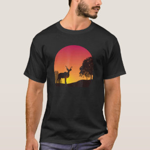 Cooles Reh beim Betrachten des Sonnenuntergangs Wa T-Shirt