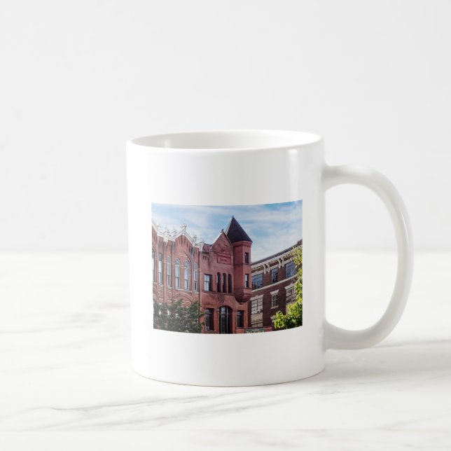 Cooperstown NY - Erstes Gebäude der Nationalbank Kaffeetasse (Rechts)