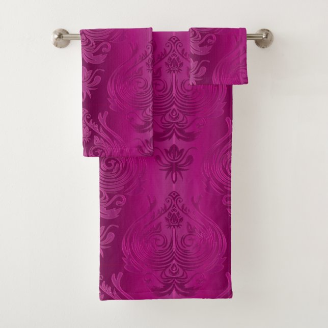 Copie florale magenta sauvage de damassé (En situation)