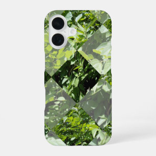 Coque iPhone 16 Élégance d'émeraude : Feuilles verts en coupe diam