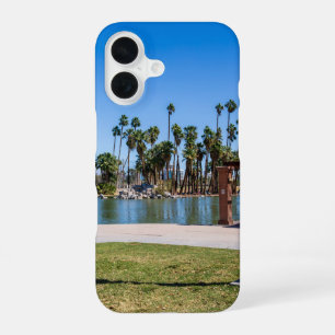Coque iPhone 16 un magnifique paysage à Encanto Park avec un lac