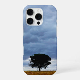 Coque iPhone 16 Pro Arbre dans un champ vide