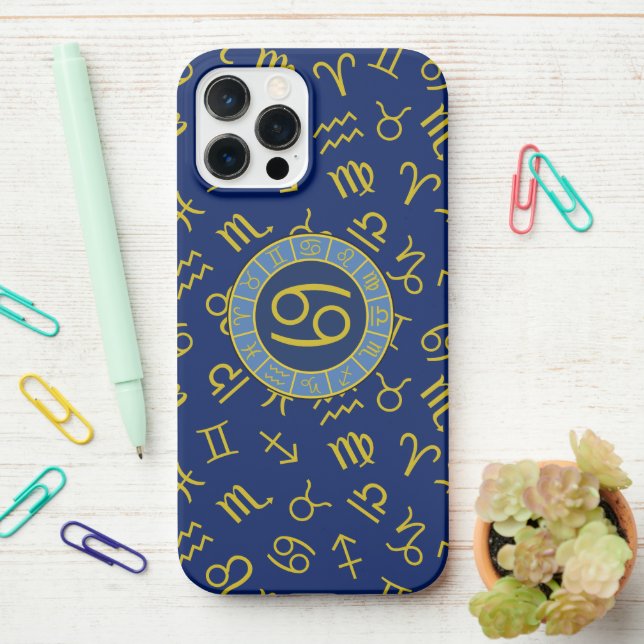 Coque iPhone Cancer Zodiac+Astrologie Symboles Motif Gold+Blues (Sur le bureau)