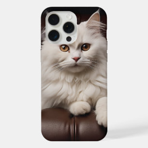 Chat blanc majestueux
