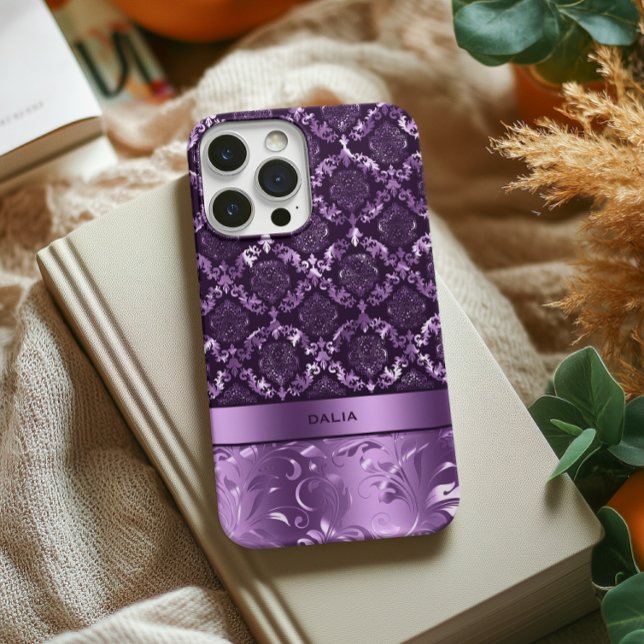 Coque iPhone Élégant Purple Floral Damask Texture métallique (Créateur téléchargé)
