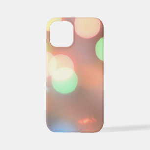 Coque iPhone 12 Mini Image défocalisée d'une guirlande de Noël illuminé