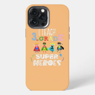 Etui iPhone 13 Pro Max J'enseigne aux super-héros de 3e année la rentrée